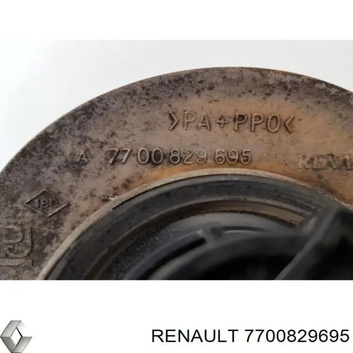 Korek wlewu paliwa Renault Clio I