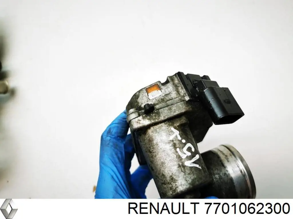 7701062300 Renault (RVI) Przepustnica, komplet