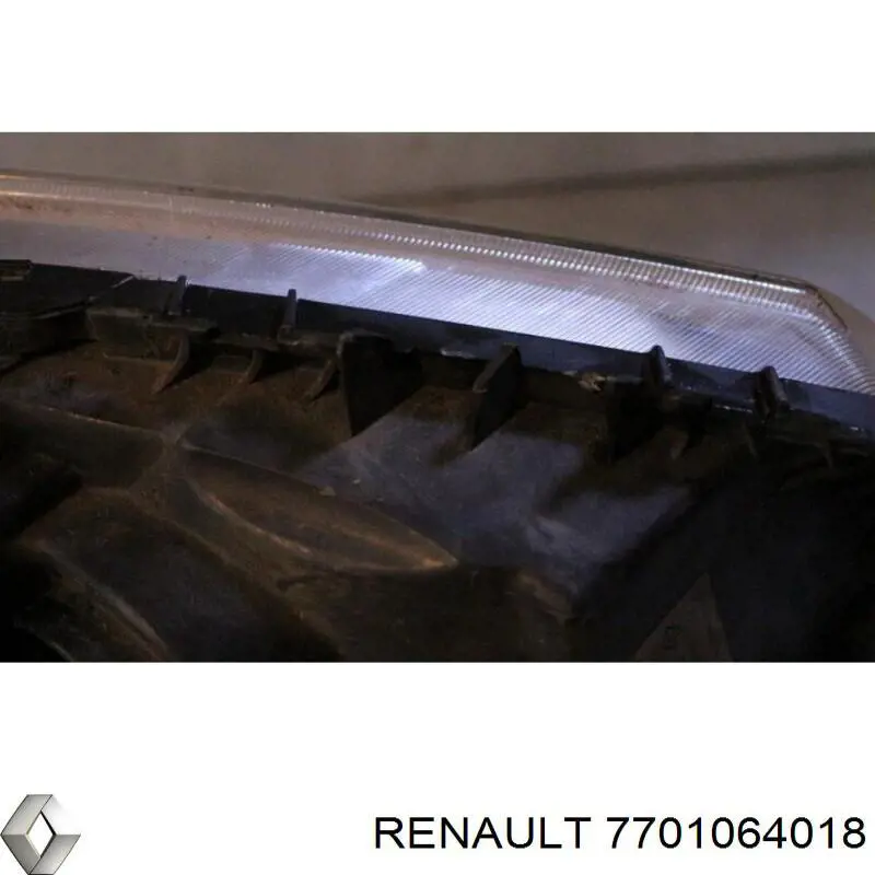 Reflektor lewy Renault (RVI) 7701064018 cena, od 93,64 USD