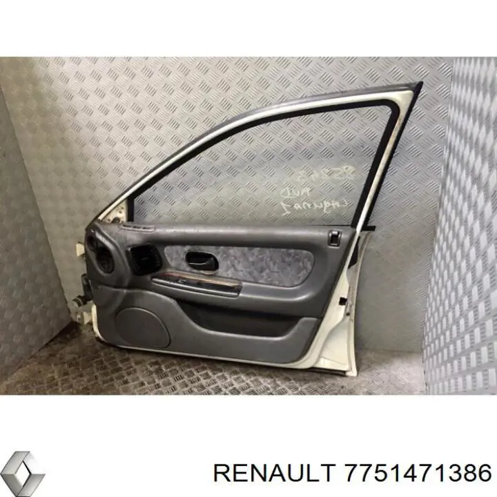 Drzwi przednie prawe do Renault Laguna I B56, 556