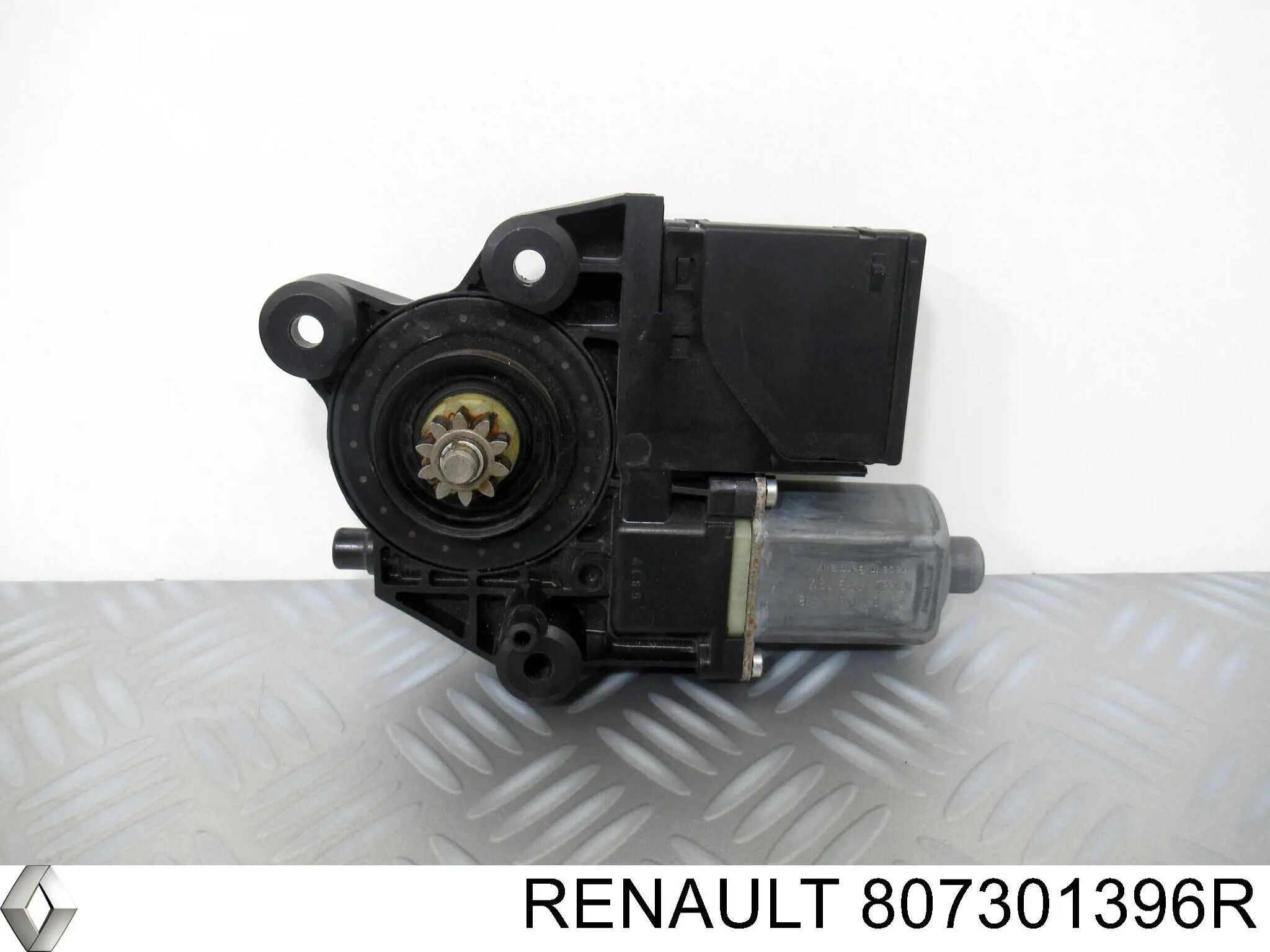 Silniczek podnośnika szyby drzwi przednich prawych Renault (RVI) 807301396R cena, od 44,27 USD