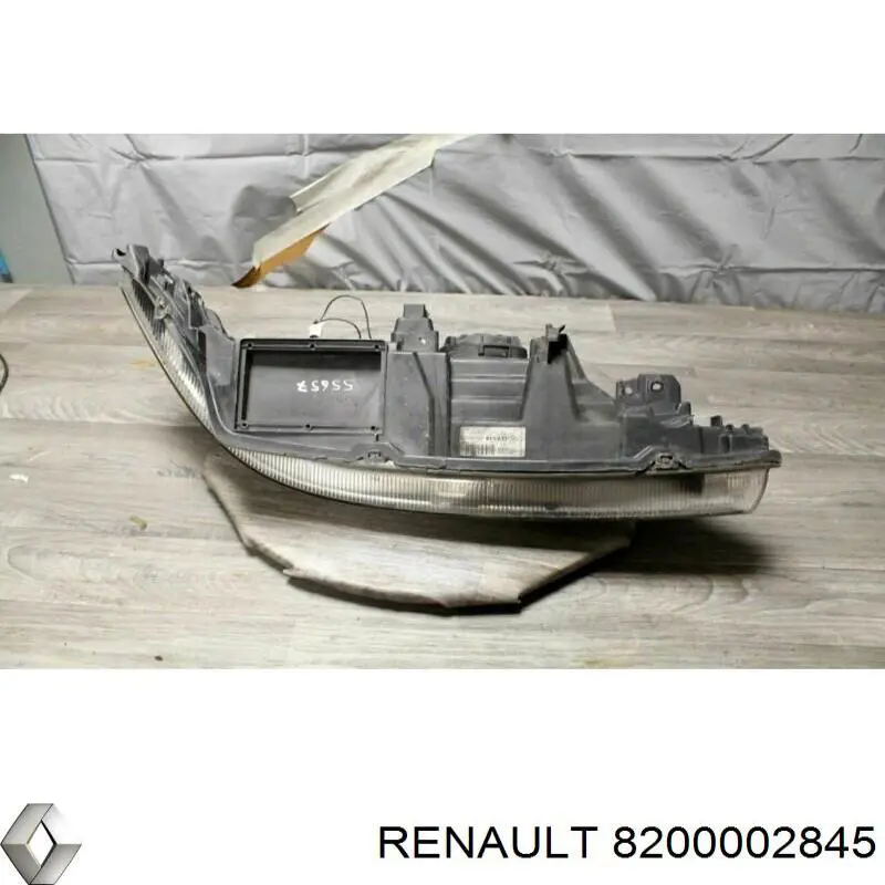 8200002845 Renault (RVI) Reflektor lewy