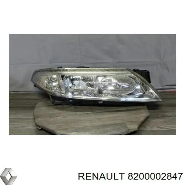 Reflektor prawy Renault (RVI) 8200002847 cena, od 49,37 USD