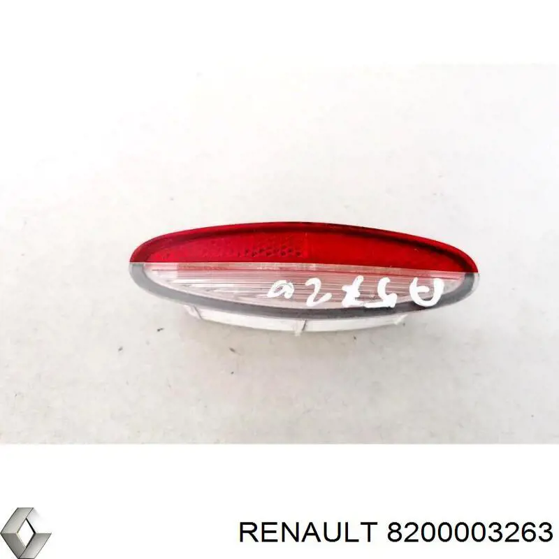 8200003263 Renault (RVI) Lampka oświetlenia kabiny