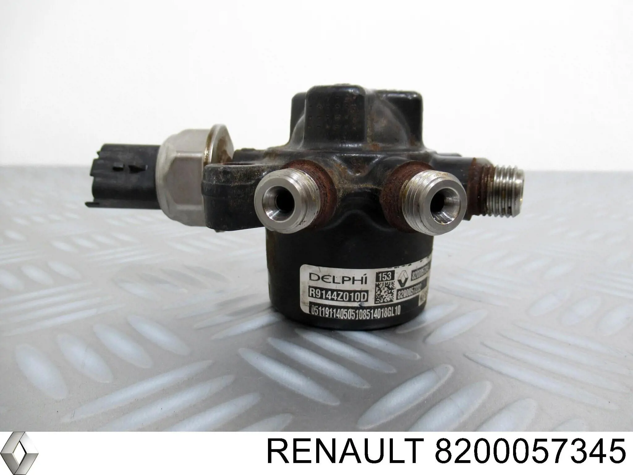 Do koszyka 8200584032 Renault (RVI) Rozdzielacz paliwa