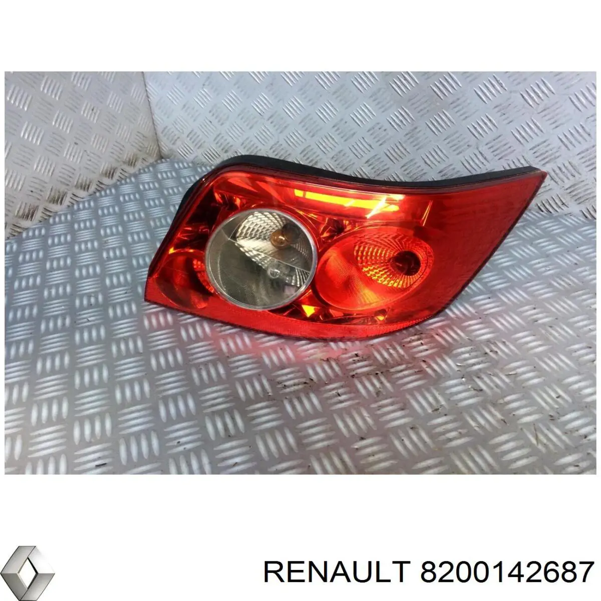 Do koszyka 8200142687 Renault (RVI) Lampa zespolona tylna prawa