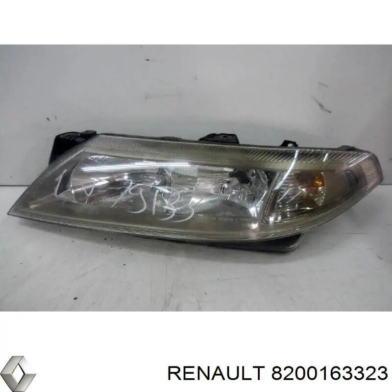 8200163323 Renault (RVI) Reflektor lewy