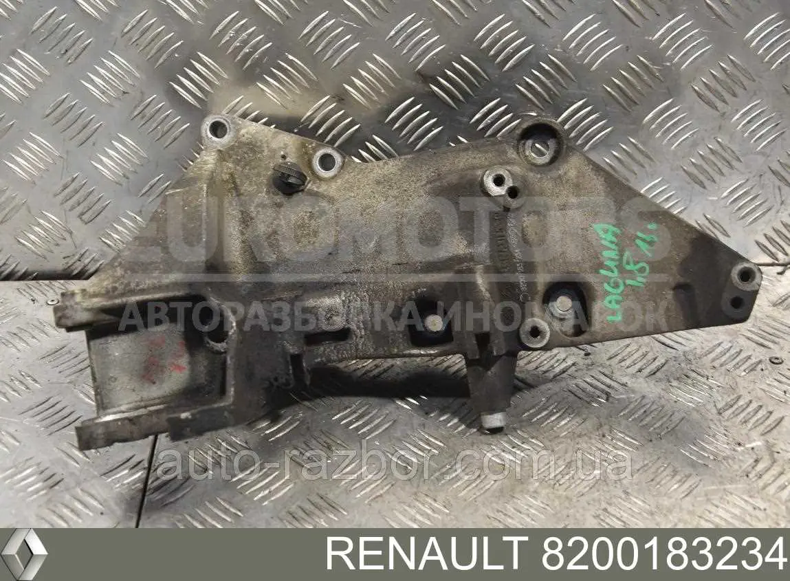 Wspornik alternatora 8200183234 Renault (RVI)