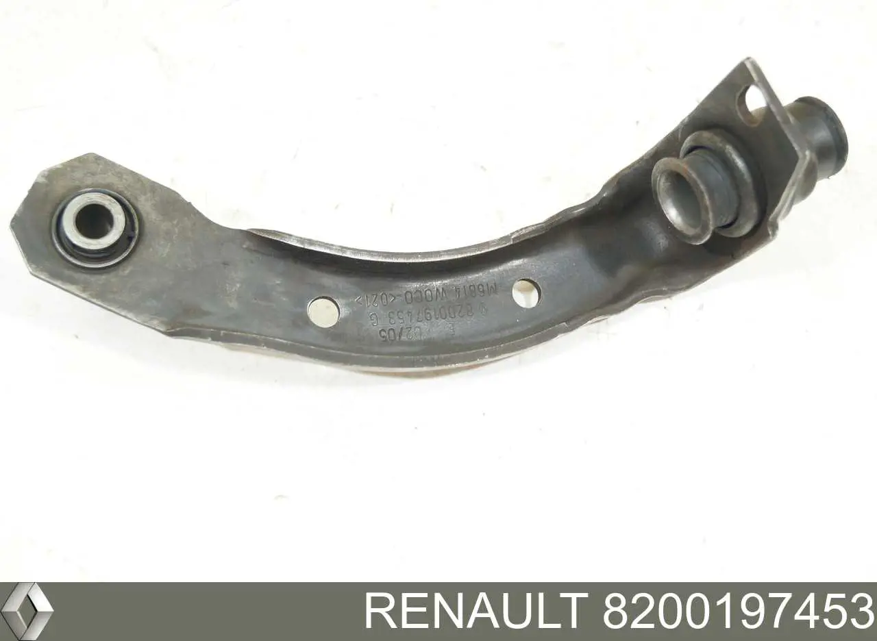 8200197453 Renault (RVI) Wspornik przedniej belki