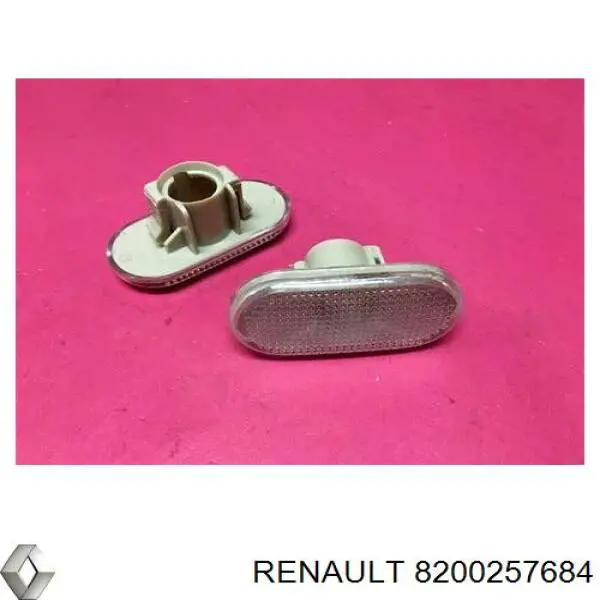 Do koszyka 8200257684 Renault (RVI) Powtarzacz kierunkowskazu na błotniku