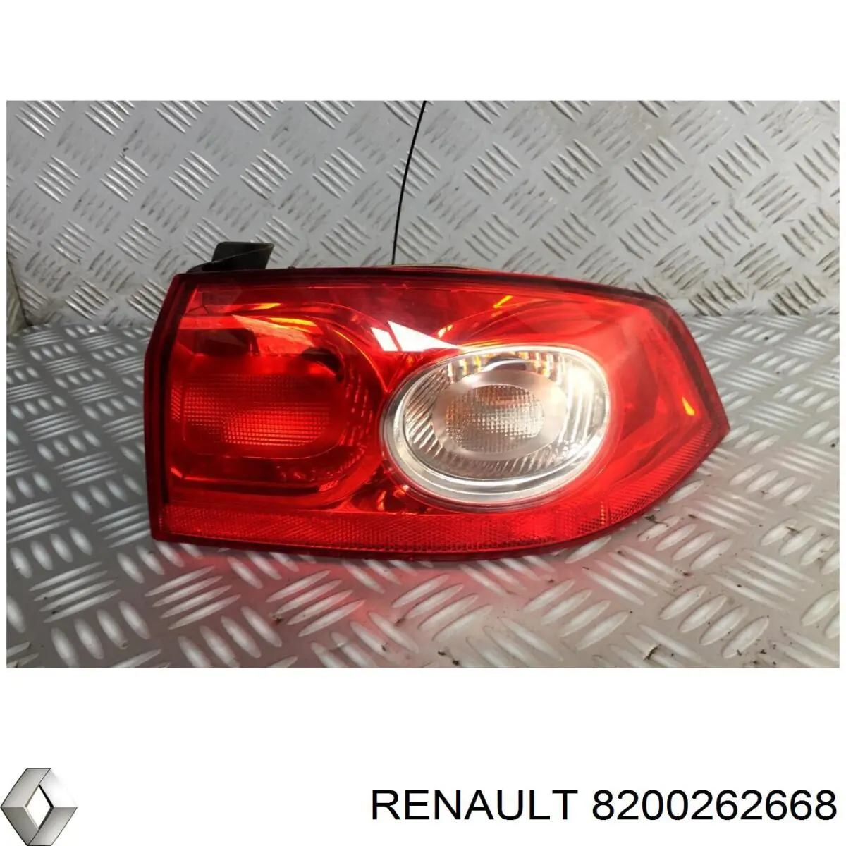 Do koszyka 8200262668 Renault (RVI) Lampa zespolona tylna prawa zewnętrzna