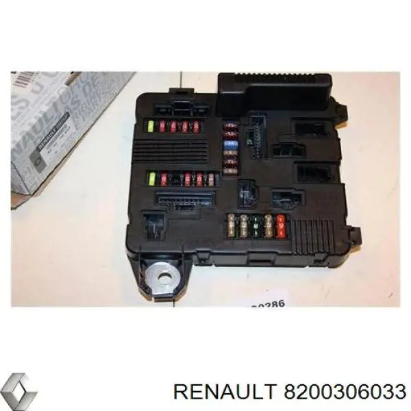Skrzynka bezpieczników Renault (RVI) 8200306033 cena, od 57,89 USD