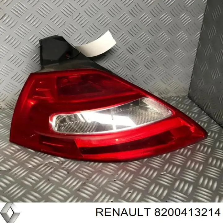 8200413214 Renault (RVI) Lampa zespolona tylna lewa