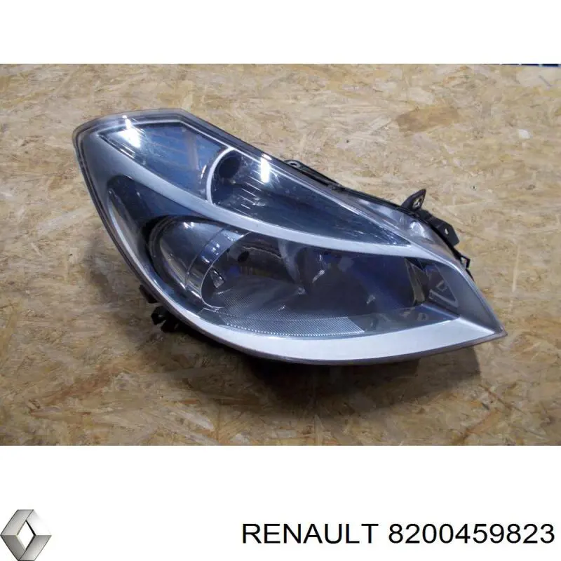 Do koszyka 8200459823 Renault (RVI) Reflektor prawy