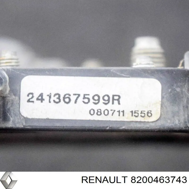 Do koszyka 8200463743 Renault (RVI) Pokrywa zacisku akumulatora