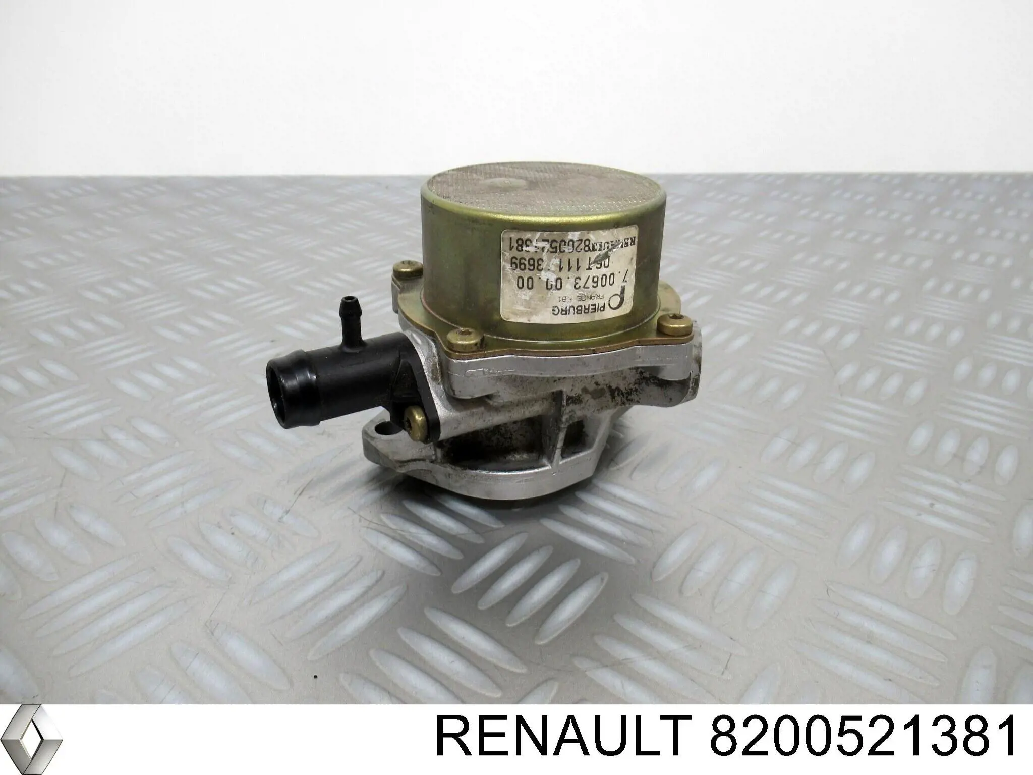 Do koszyka 8200521381 Renault (RVI) Pompa podciśnienia