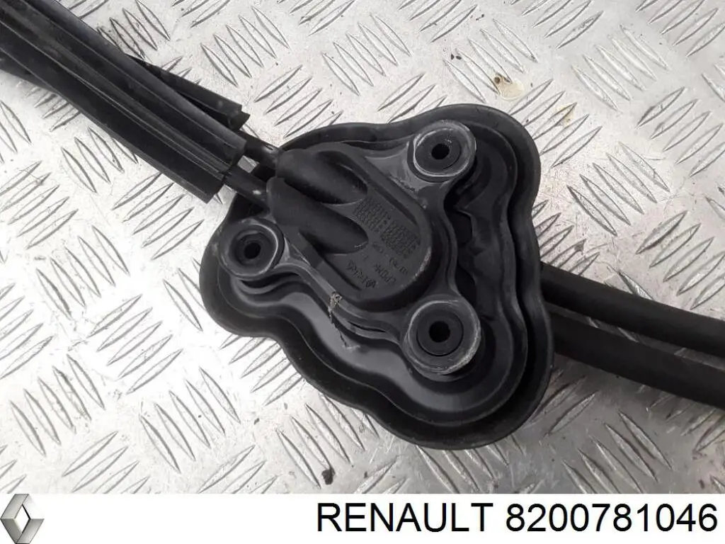Do koszyka 8200781046 Renault (RVI) Linka dźwigni zmiany biegów podwójna