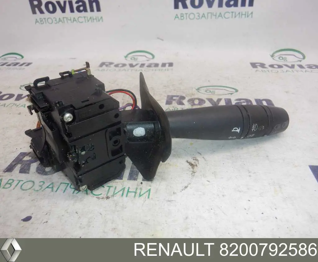 Przełącznik zespolony lewy Renault (RVI) 8200792586 cena, od 42,97 USD