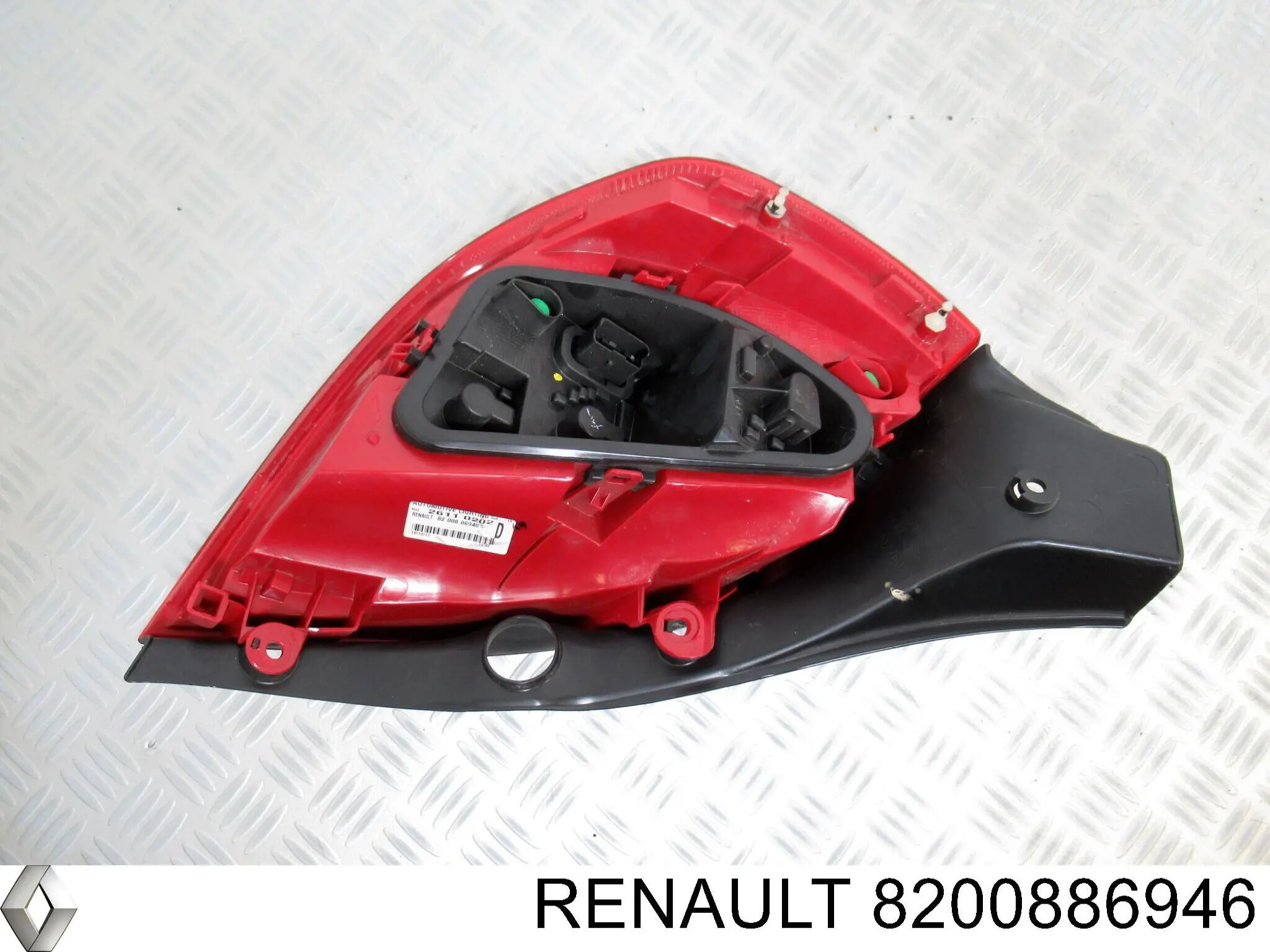 Do koszyka 8200886946 Renault (RVI) Lampa zespolona tylna prawa
