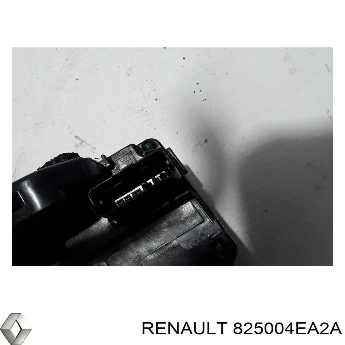 Do koszyka 825004EA2A Renault (RVI) Zamek drzwi tylnych prawych