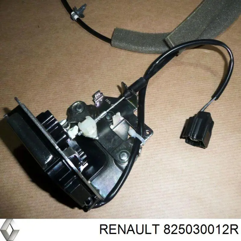 Zamek drzwi bocznych przesuwnych lewych Renault (RVI) 825030012R cena, od 87,01 USD