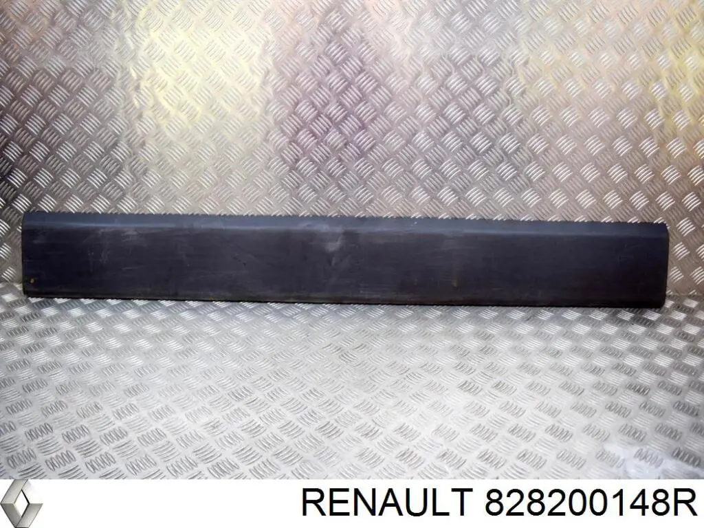 Listwa ochronna drzwi bocznych (przesuwnych) Renault (RVI) 828200148R cena, od 56,00 USD