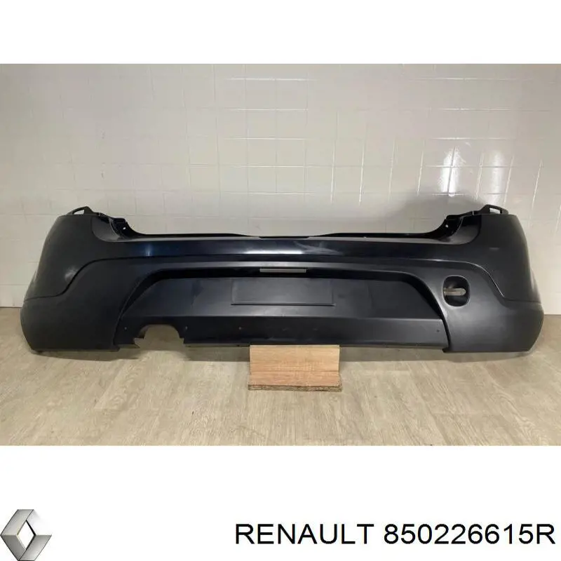 850226615R Renault (RVI) Zderzak tylny
