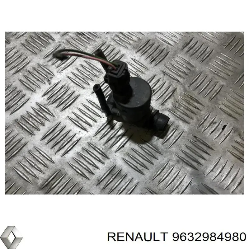 Pompka spryskiwacza szyby przedniej/tylnej 9632984980 Renault (RVI)