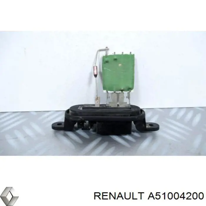  Mercedes A51004200 cena, od 42,62 USD