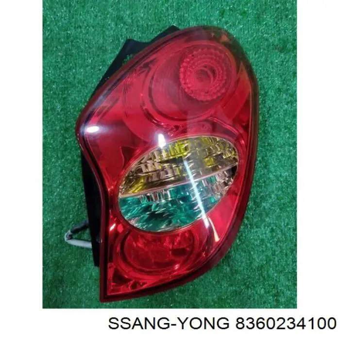 Lampa zespolona tylna prawa Ssang Yong 8360234100 cena, od 186,74 USD