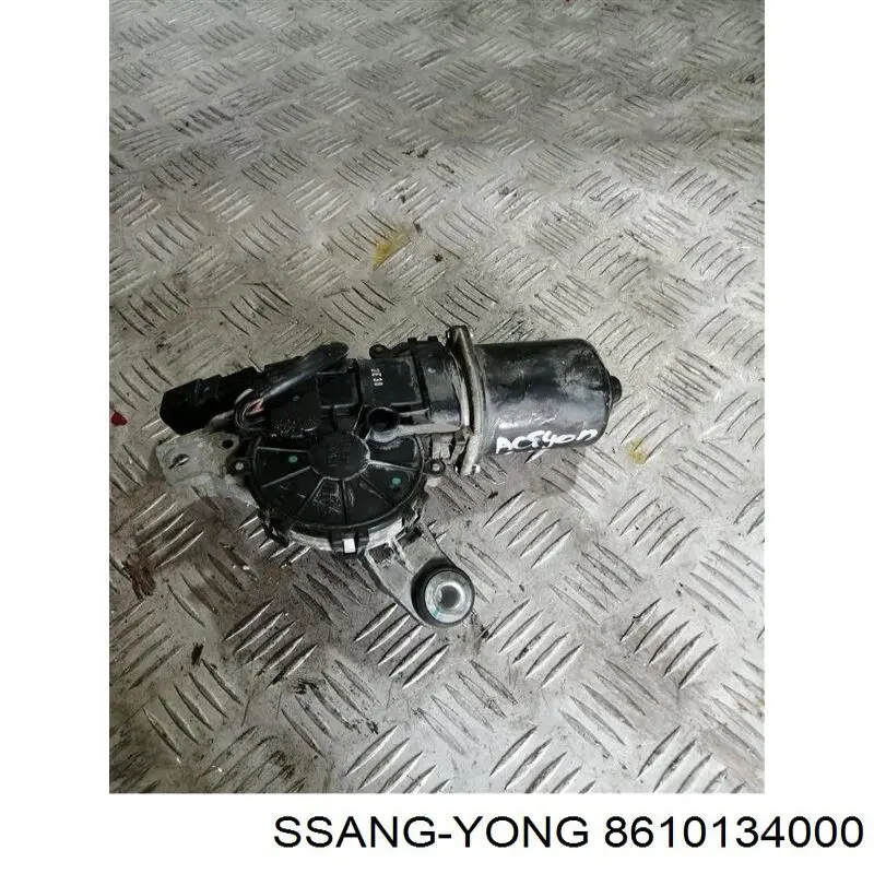 Silniczek wycieraczki szyby przedniej SsangYong Korando C SUV (2010 - 2026) cena, od 169,15 USD