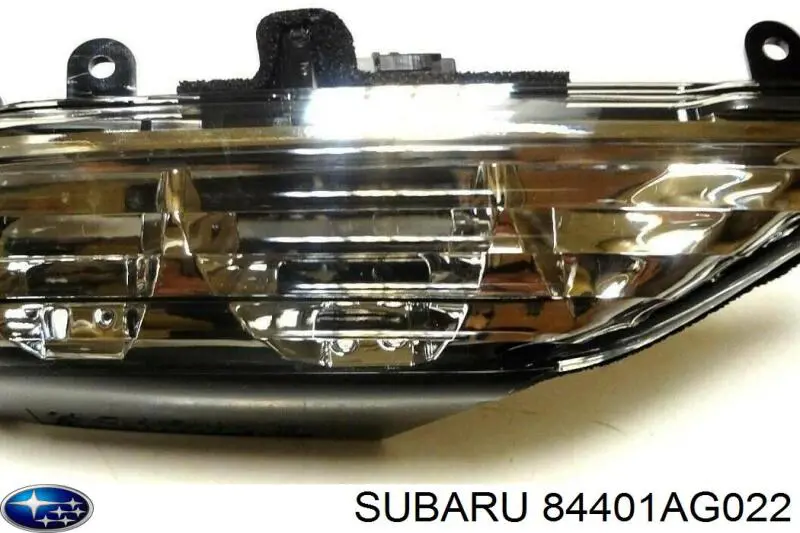 Kierunkowskaz lusterka prawy Subaru 84401AG022 cena, od 70,24 USD