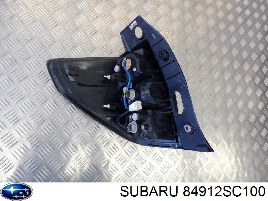Do koszyka 84912SC100 Subaru Lampa zespolona tylna prawa