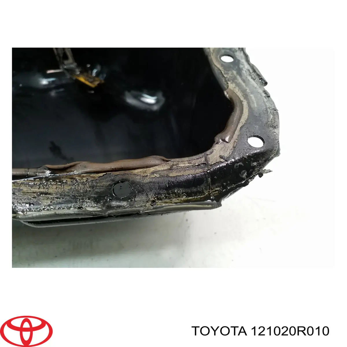 121020R010 Toyota Miska olejowa silnika