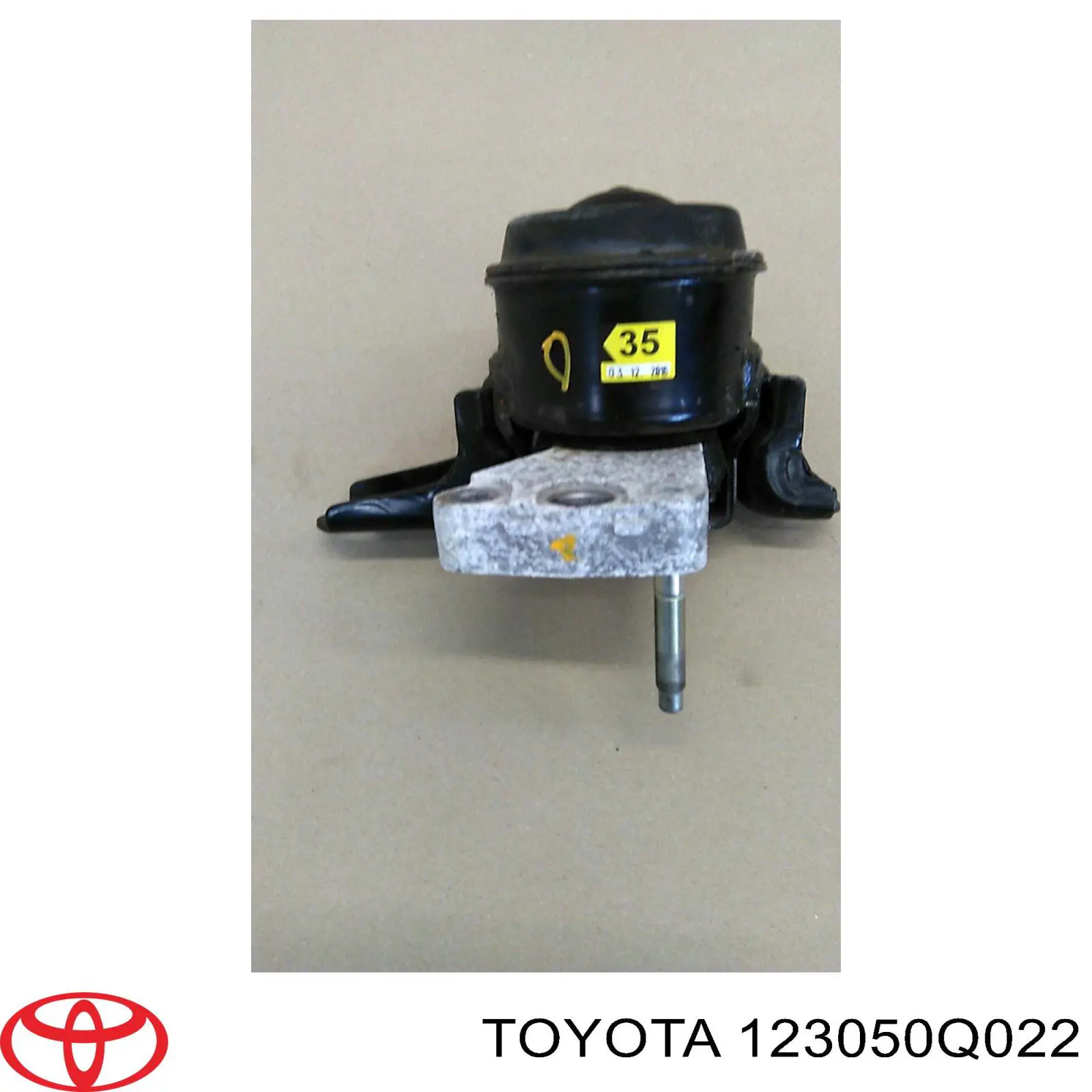 Poduszka (podpora) silnika prawa Toyota 123050Q022 cena, od 486,11 USD
