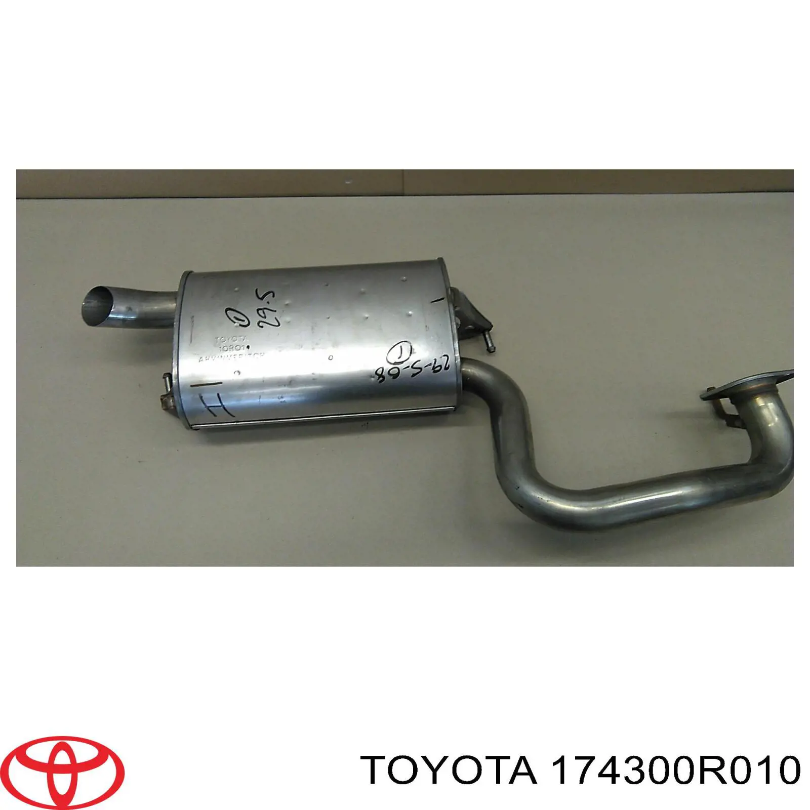 Tłumik, tylna część Toyota 174300R010 cena, od 1049,43 USD