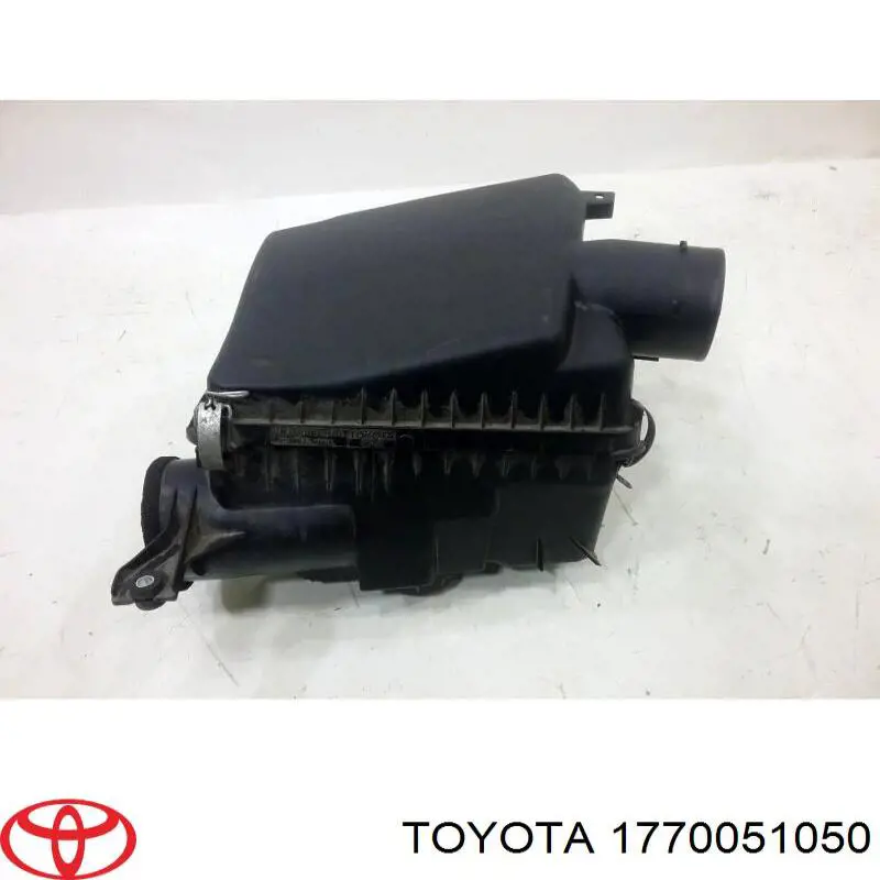 Obudowa filtra powietrza Toyota 1770051050 cena, od 881,84 USD