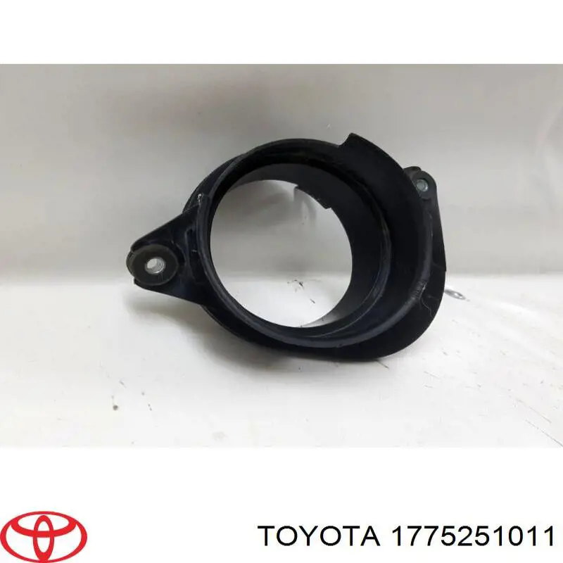 1775251011 Toyota Króciec powietrza, wlot filtra powietrznego