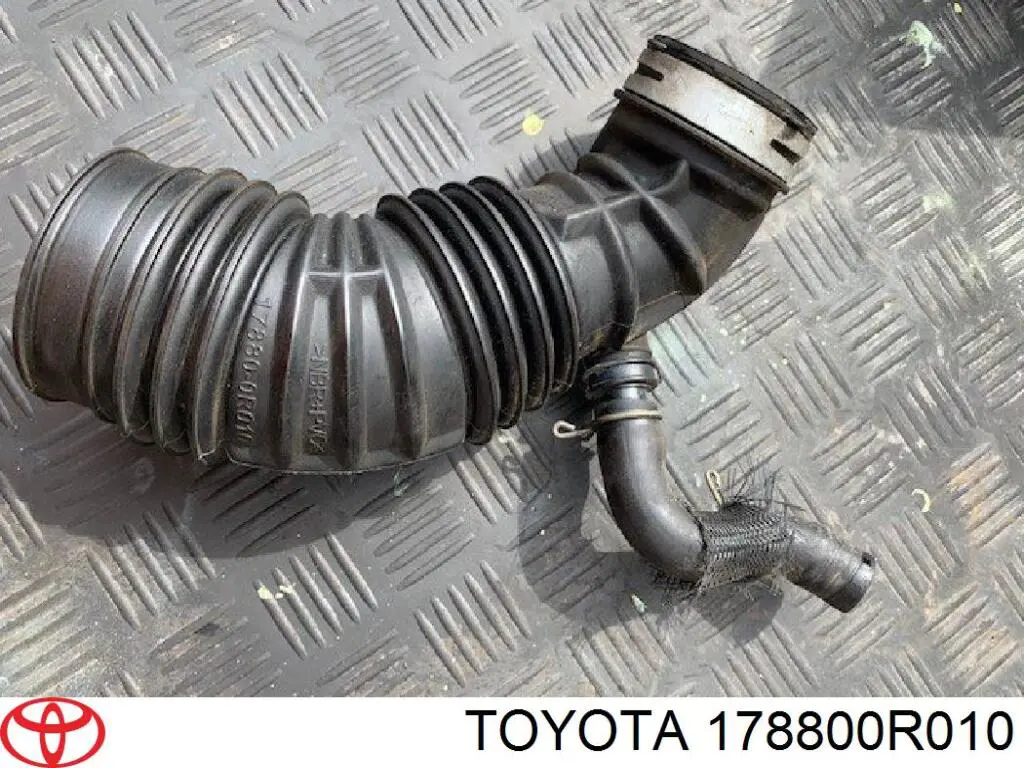 Króciec powietrza Toyota 178800R010 cena, od 92,85 USD
