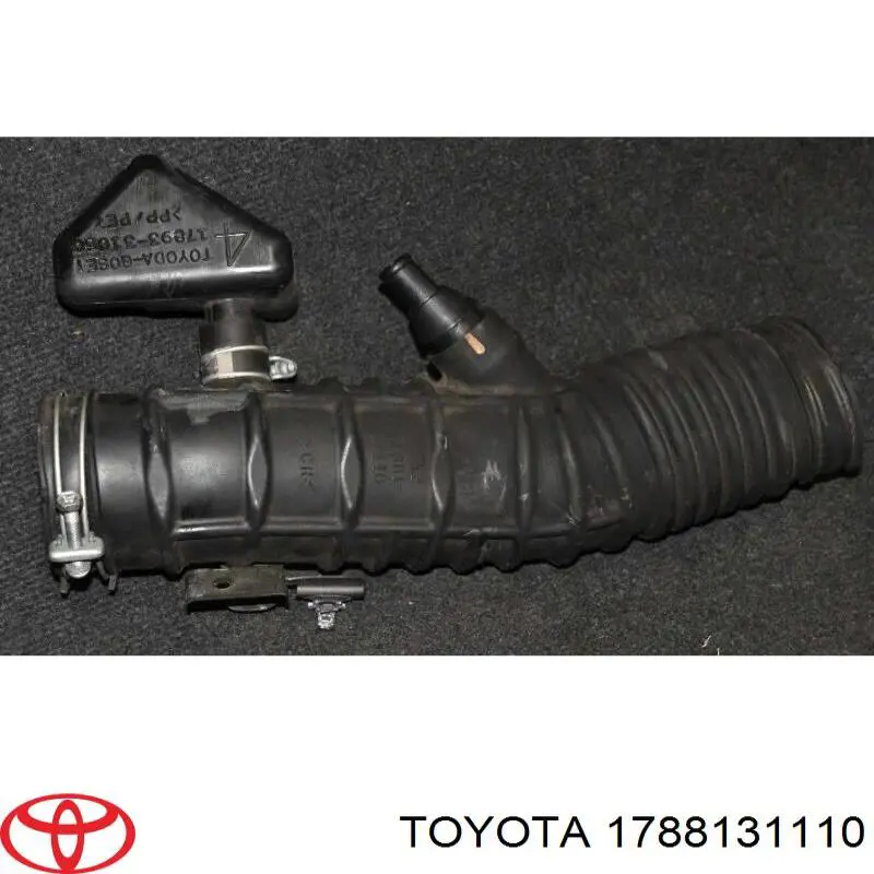 Do koszyka 1788131110 Toyota Króciec powietrza, wlot filtra powietrznego