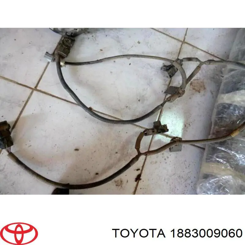 1883009060 Toyota Czujnik parkowania tylny boczny