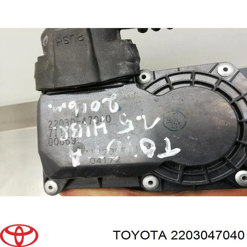 2203047040 Toyota Przepustnica, komplet