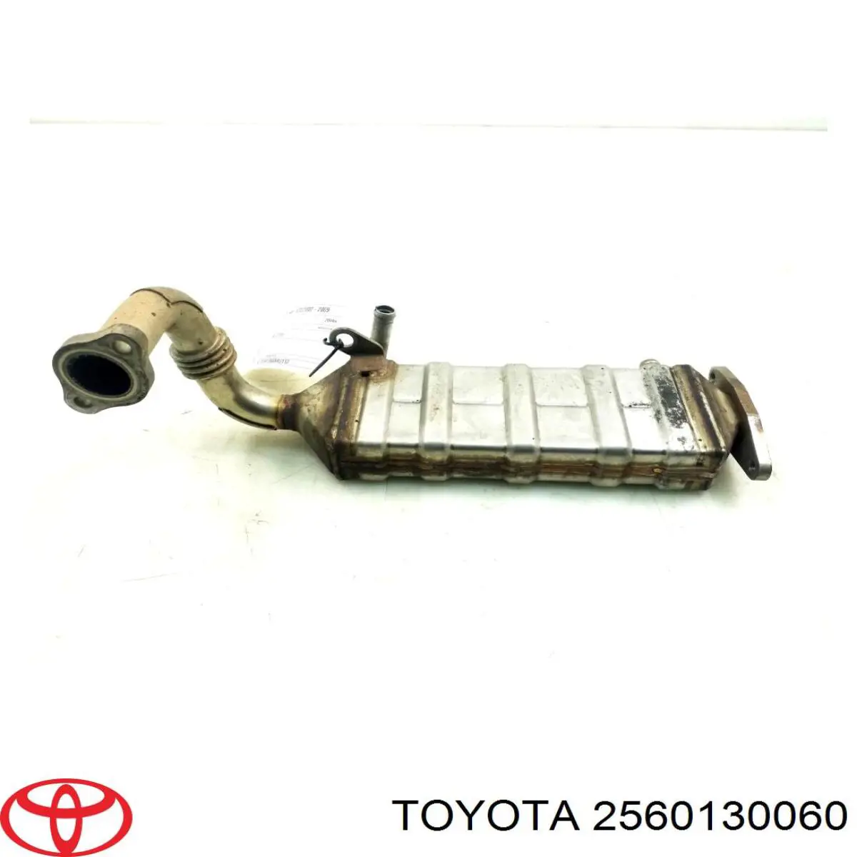 Chłodnica układu recyrkulacji spalin EGR Toyota 2560130060 cena, od 143,02 USD