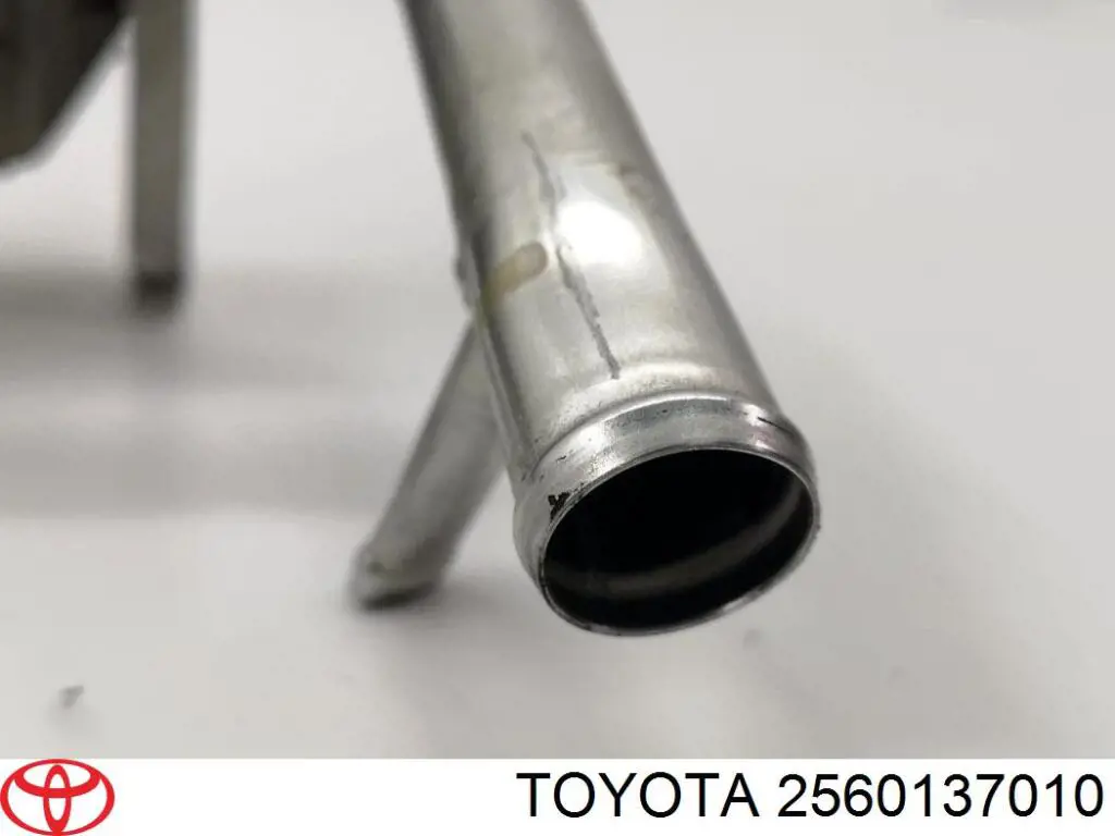Chłodnica układu recyrkulacji spalin EGR Toyota 2560137010 cena, od 146,42 USD
