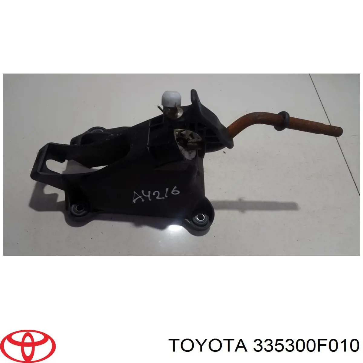 Do koszyka 335300F010 Toyota Mechanizm zmiany biegów (cięgno)