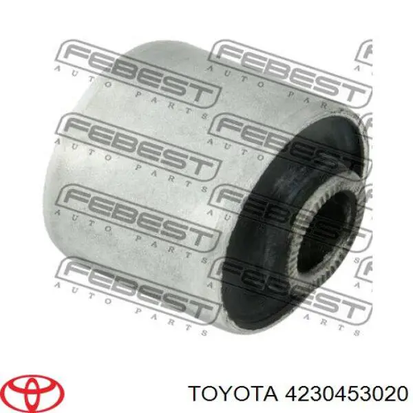 4230453020 Toyota Czop (zwrotnica) tylny prawy
