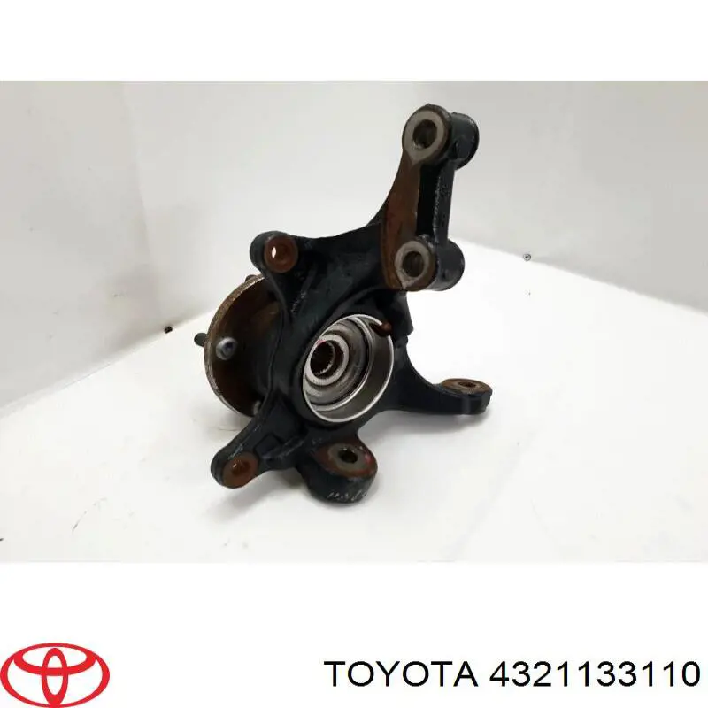 Czop (zwrotnica) przedni prawy 4321133110 Toyota