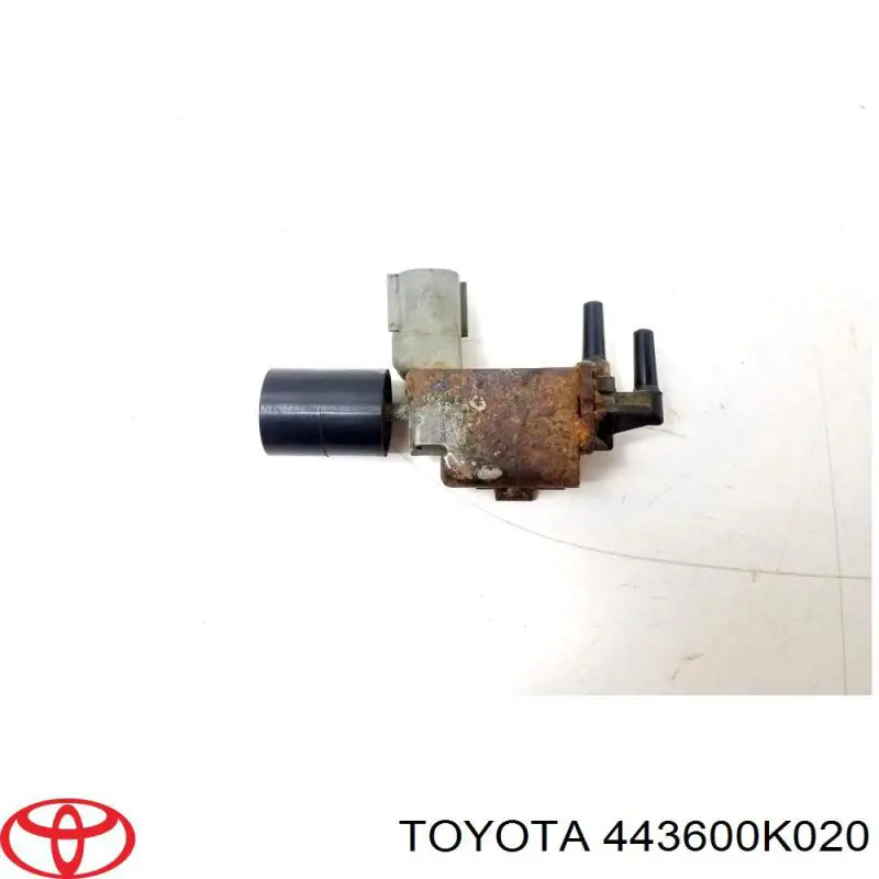 Zbiornik płynu wspomagania do Toyota Hilux  KUN25