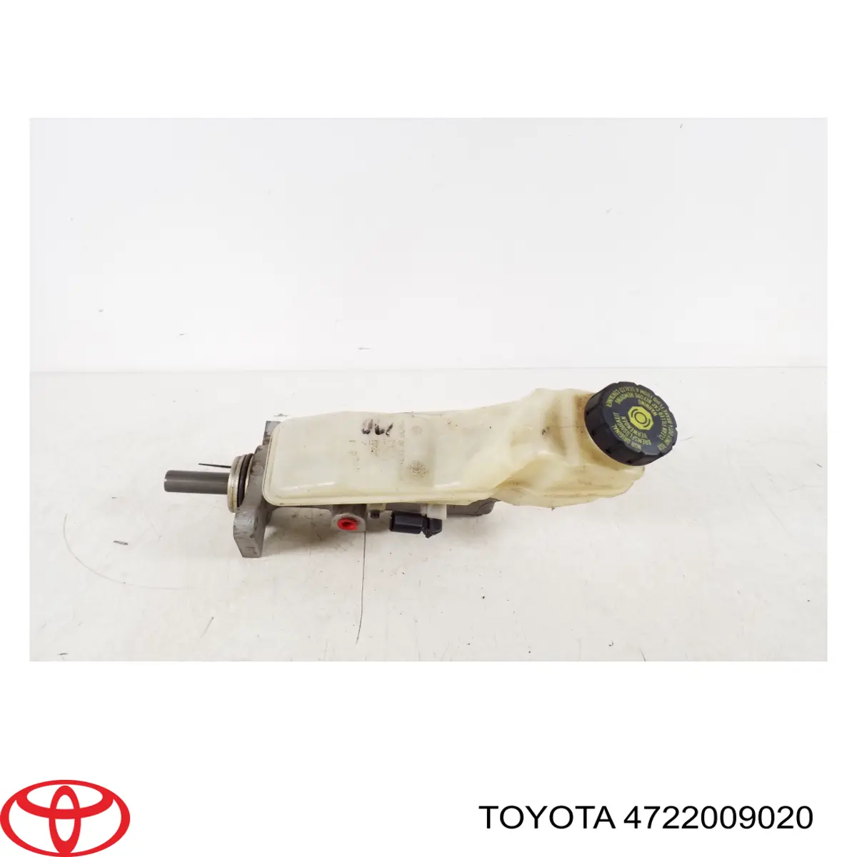 Zbiorniczek głównego cylindra hamulcowego (płynu hamulcowego) Toyota Corolla hatchback (E12U) (2002 - 2006) cena, od 350,24 USD