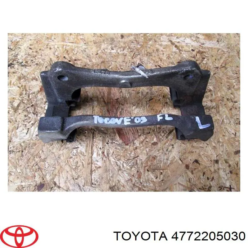 4772205030 Toyota Jarzmo zacisku hamulcowego przedniego